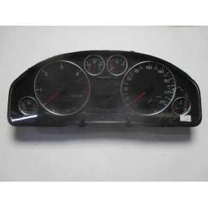 Audi A6 4B TDI Kilometre Saati Gösterge Paneli 4B0920900Q