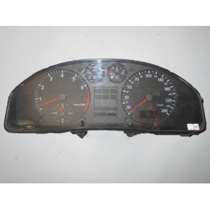 Audi A4 Kilometre Saati Gösterge Paneli 8D0919861C