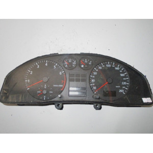 Audi A4 Kilometre Saati Gösterge Paneli 8D0919861C