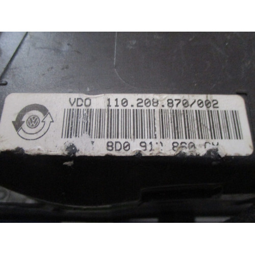 Audi A4 Kilometre Saati Gösterge Paneli 8D0919860GX