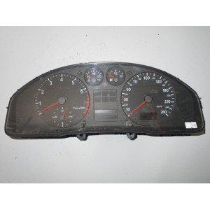 Audi A4 Kilometre Saati Gösterge Paneli 8D0919860GX