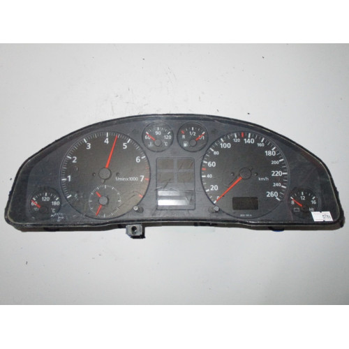 Audi A4 Kilometre Saati Gösterge Paneli 8D0919034C