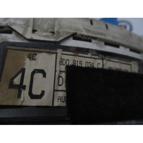 Audi A4 Kilometre Saati Gösterge Paneli 8D0919034C