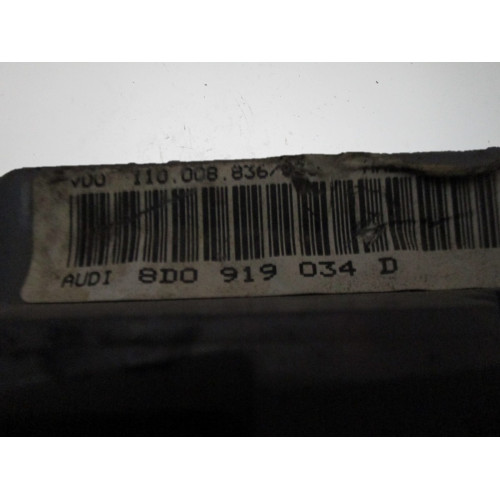 Audi A4 Kilometre Saati Gösterge Paneli 8D0919034D