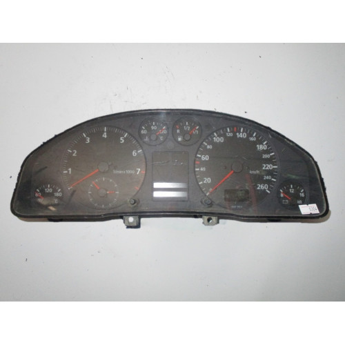 Audi A4 Kilometre Saati Gösterge Paneli 8D0919034C