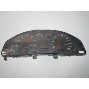 Audi A4 Kilometre Saati Gösterge Paneli 8D0919034C