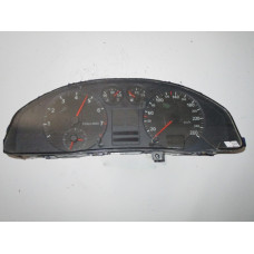 Audi A4 Kilometre Saati Gösterge Paneli 8D0919033L