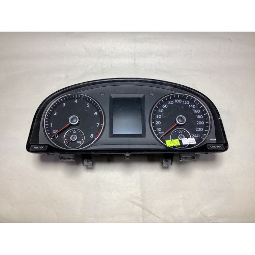 Z Audi A3 Benzinli Kilometre Saati Gösterge Paneli 8P0920932D