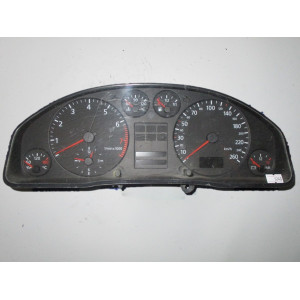 Audi A4 Kilometre Saati Gösterge Paneli 8D0919861D