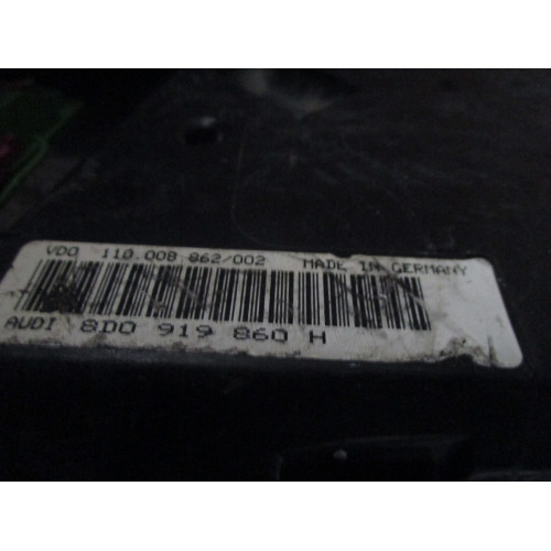 Audi A4 Kilometre Saati Gösterge Paneli 8D0919860H