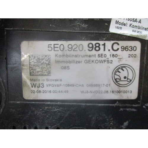 Skoda Octavia  1.6 TDI Kilometre Saati Gösterge Paneli 5E0920981C