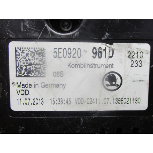 Skoda Octavia  1.6 TDI Kilometre Saati Gösterge Paneli 5E0920961D