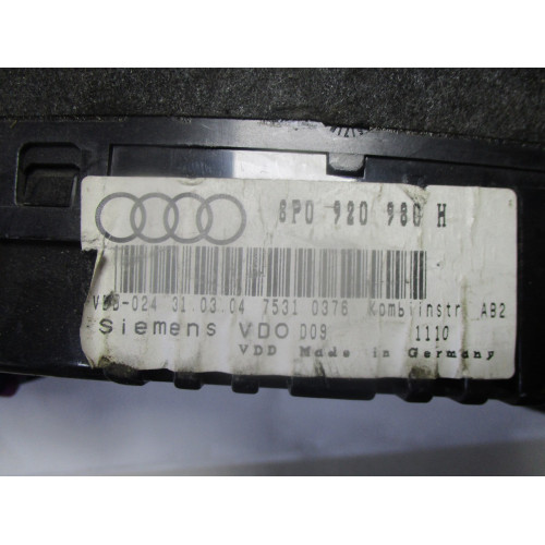 Audi A3  2.0TDİ Kilometre Saati Gösterge Paneli 8P0920980H