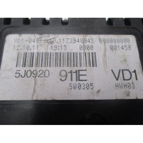 Skoda Fabia 2 Kilometre Saati Gösterge Paneli 5j0920911E