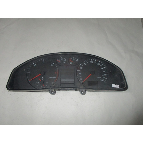 Audi A4 Dizel Kilometre Saati Gösterge Paneli 8D0919861A