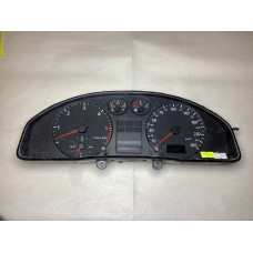 Audi A4 Dizel Kilometre Saati Gösterge Paneli 8D0919861A