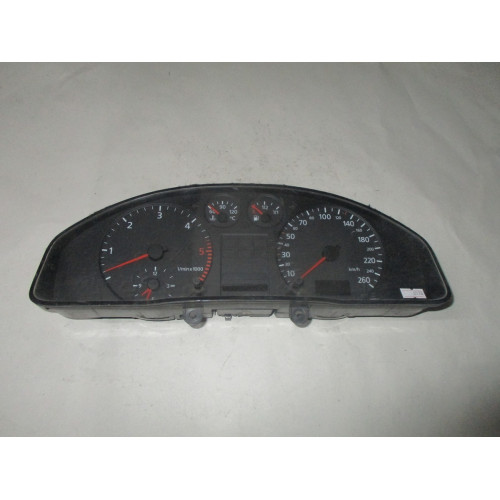 Audi A4 Dizel Kilometre Saati Gösterge Paneli 8D0919861A