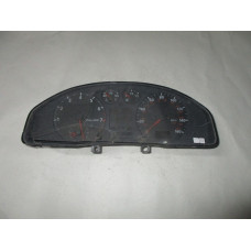 Audi A4 Benzinli Kilometre Saati Gösterge Paneli 8D0919035S