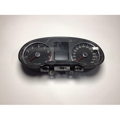 z Volkswagen Polo 6R Kilometre Saati Gösterge Paneli 6R0920860D