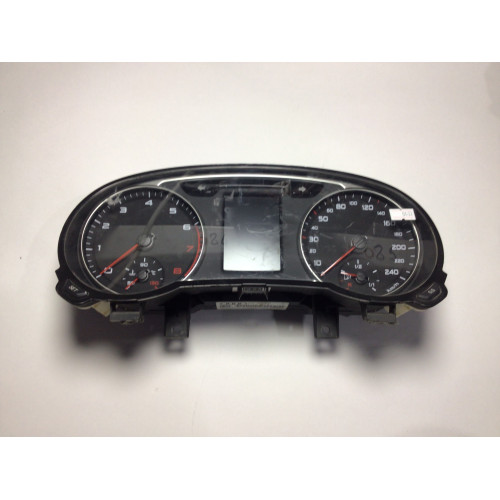 Audi A1 Kilometre Saati Gösterge Paneli 8X0920930
