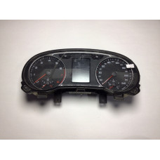 Audi A1 Kilometre Saati Gösterge Paneli 8X0920930C