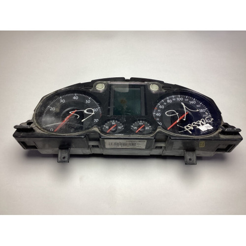 Z Volkswagen Passat B6 Kilometre Saati Gösterge Paneli 3C0920871D