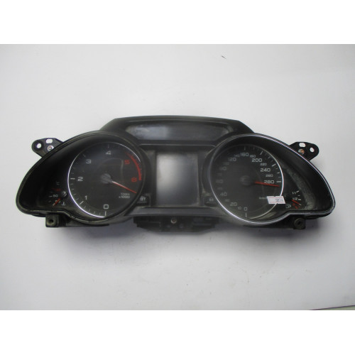 Audi A5 Kilometre Saati Gösterge Paneli 8T0920931A