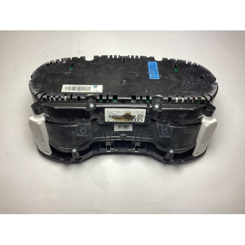 Audi Q3 1.4 TSI Gösterge Paneli Kilometre Saati 8U0920940D