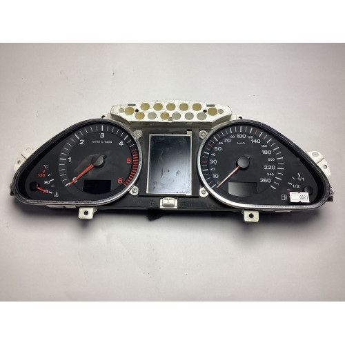 Audi A6 Kilometre Saati Gösterge Paneli 5550007301