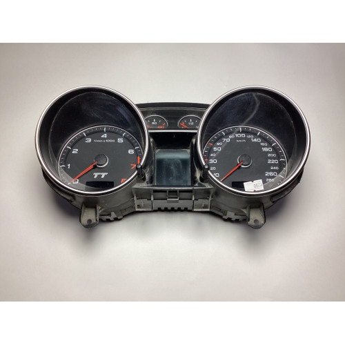 Audi TT Kilometre Saati Gösterge Paneli 8J0920930C