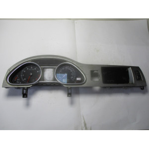 Audi Q7 Kilometre Saati Gösterge Paneli 4L0920930S