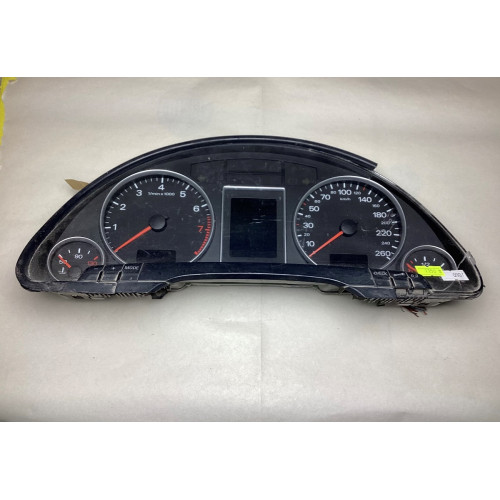 Audi A4 Kilometre Saati Gösterge Paneli 1036901830