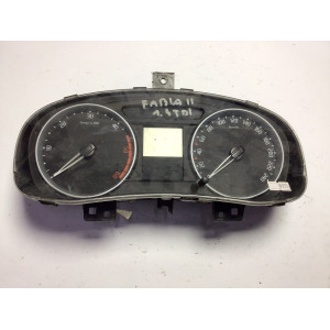 Skoda Fabia 1.9 TDİ Kilometre Saati Gösterge Paneli 5J0920810C