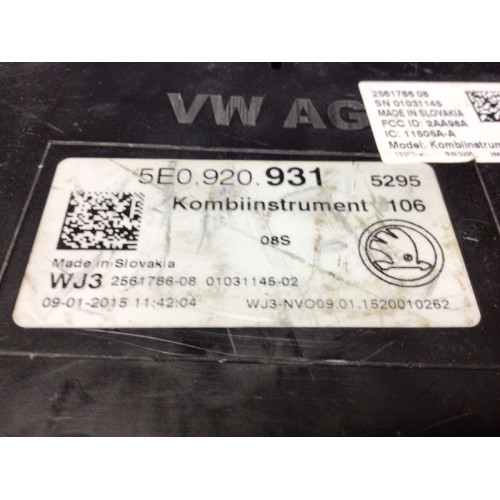 Skoda Octavia  1.6 TDI Kilometre Saati Gösterge Paneli 5E0920931
