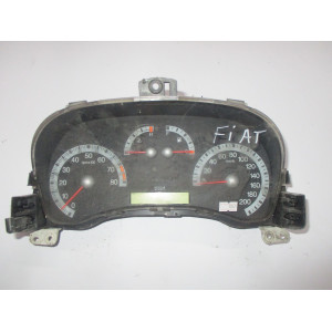 Fiat Punto Benzinli Kilometre Saati Gösterge Paneli 46753580