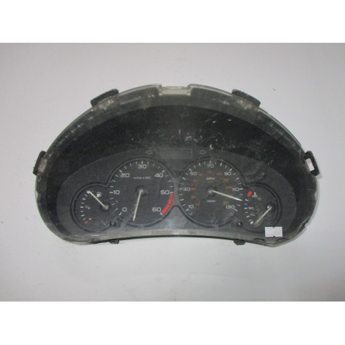 Peugeot 206 Dizel Kilometre Saati Gösterge Paneli 9645097580 orta ekran satıldı
