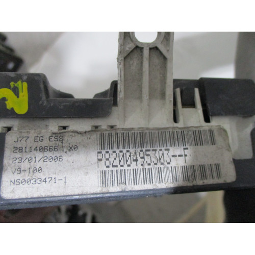 Renault Modus Kilometre Saati Gösterge Paneli P8200495303-F ARIZALI