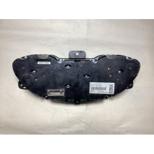 Audi A4 Kilometre Saati Gösterge Paneli 8K0920931P