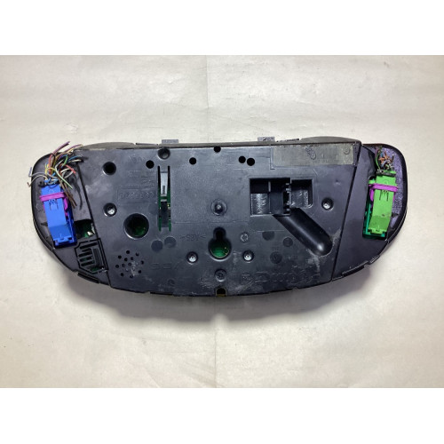 Volkswagen Passat Kilometre Saati Gösterge Paneli 3B0920829AX
