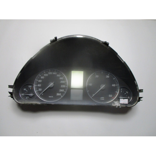 Mercedes C W203 Kilometre Saati Gösterge Paneli A2035404947
