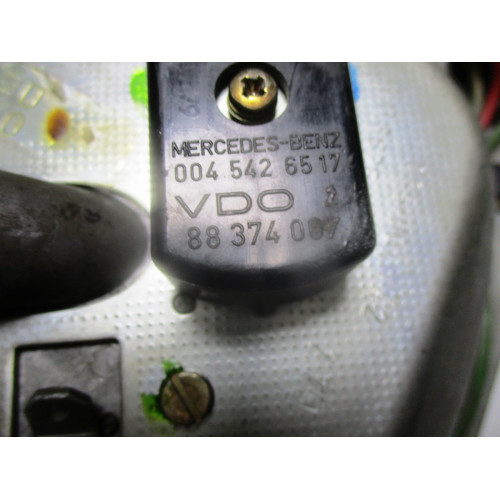 Mercedes Benz W123 Kilometre Saati Gösterge Paneli 0045426517