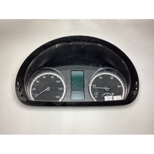 Mercedes Vito Kilometre Saati Gösterge Paneli A6399005101