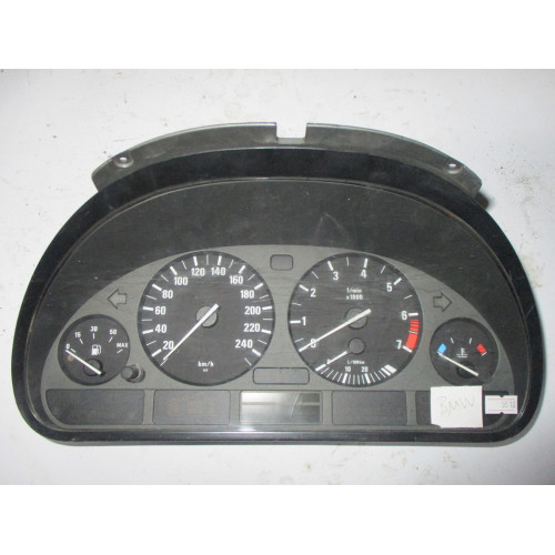 BMW E39 520i Benzinli Kilometre Saati Gösterge Paneli 62118381195