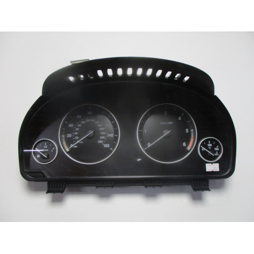 Bmw 5  (F10) 520D Kilometre Saati Gösterge Paneli 9285197-01 2358690-04 258115 11