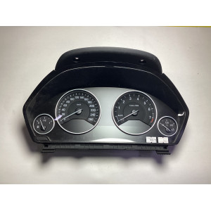 BMW F30 Dizel Gösterge Paneli Kilometre Saati 9232895 9285644-01