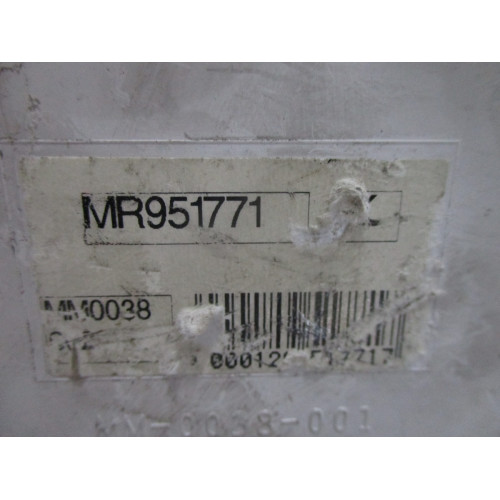  Mitsubishi Colt Benzinli Kilometre Saati Gösterge Paneli MR951771