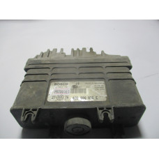 Volkswagen Golf 1.8 Motor Beyni 0261203304 032906026E