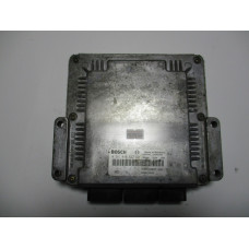Renault Trafic Opel Vivaro 1.9 DCI Motor Beyni 0281010632 HOM8200051608 8200118526
