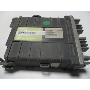 Volkswagen Passat 1.8 Motor Beyni 0261200261 443907311B