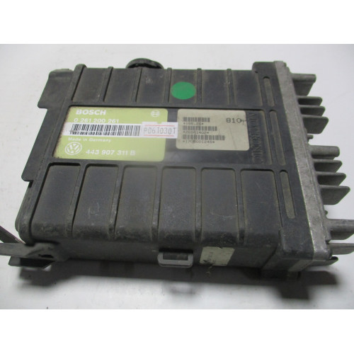 Volkswagen Passat 1.8 Motor Beyni 0261200261 443907311B